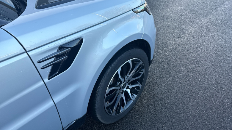 Land Rover Range Rover Sport 3.0 D250 HSE Silver 5dr Auto Diesel Estate